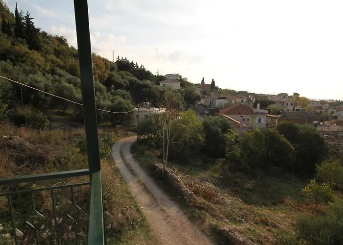 Kiparissia Castle & Sea View Дом отдыха Кипарисия