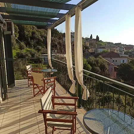 Kiparissia Castle & Sea View Holiday home