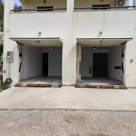 Kiparissia Castle & Sea View * キパリシア