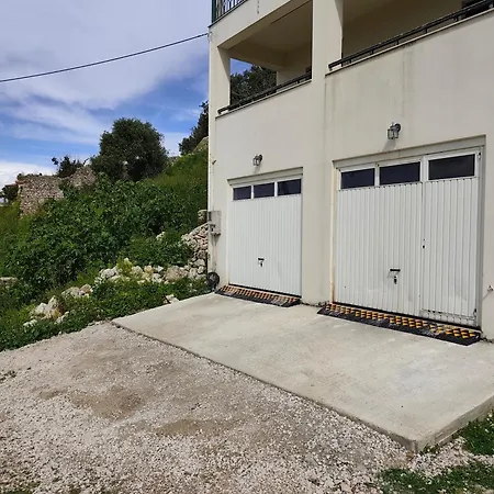 別荘 Kiparissia Castle & Sea View