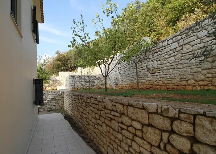 別荘 Kiparissia Castle & Sea View キパリシア