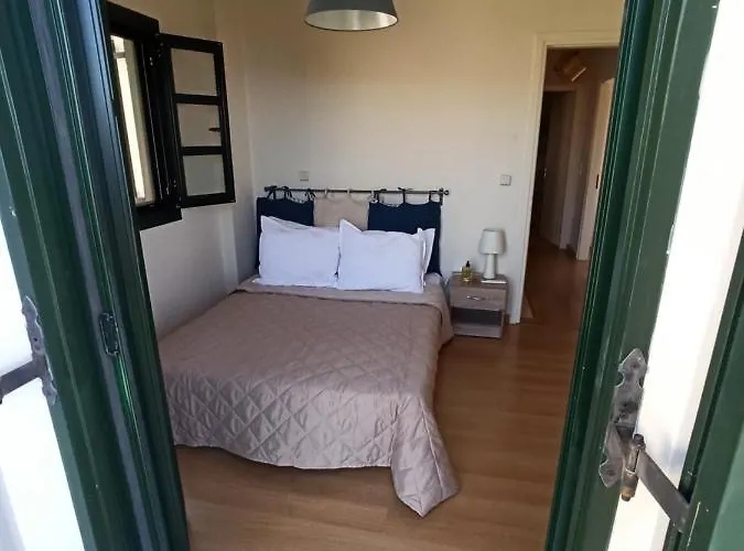 Kiparissia Castle & Sea View キパリシア