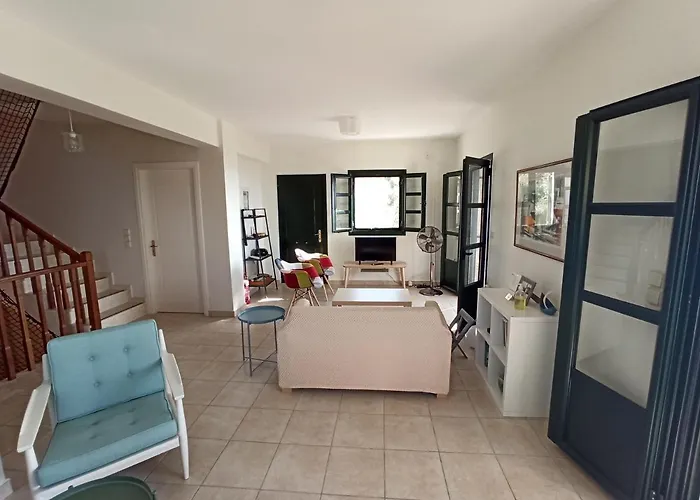 Kiparissia Castle & Sea View Feriehus Kyparissia