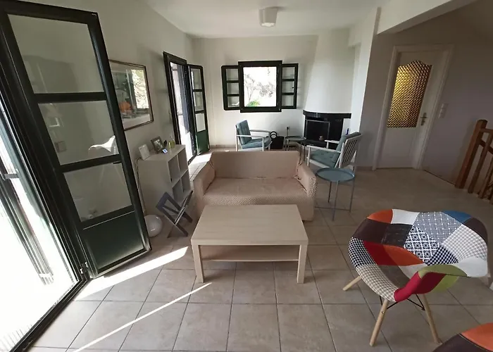 Kiparissia Castle & Sea View