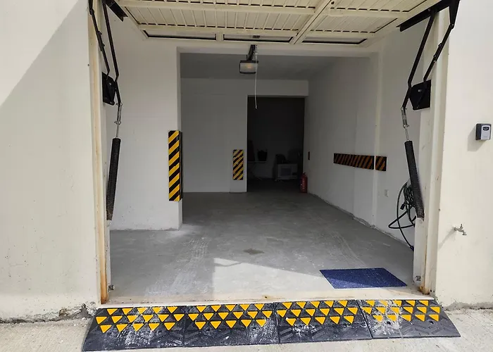 Kiparissia Castle & Sea View